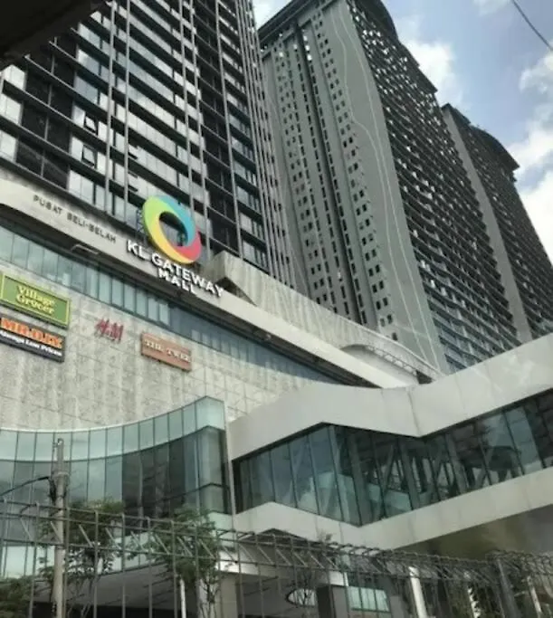 Kl Gateway Premium Residence I Homebrickz Kuala Lumpur Apartment